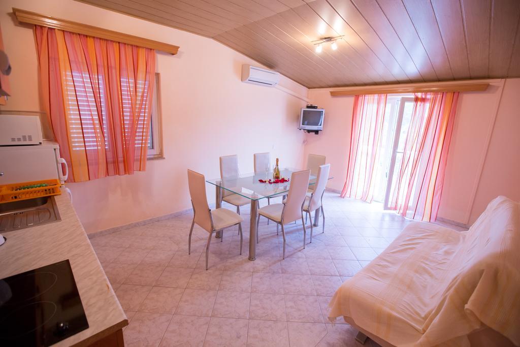 Apartments Dunja Piric Lopar Oda fotoğraf